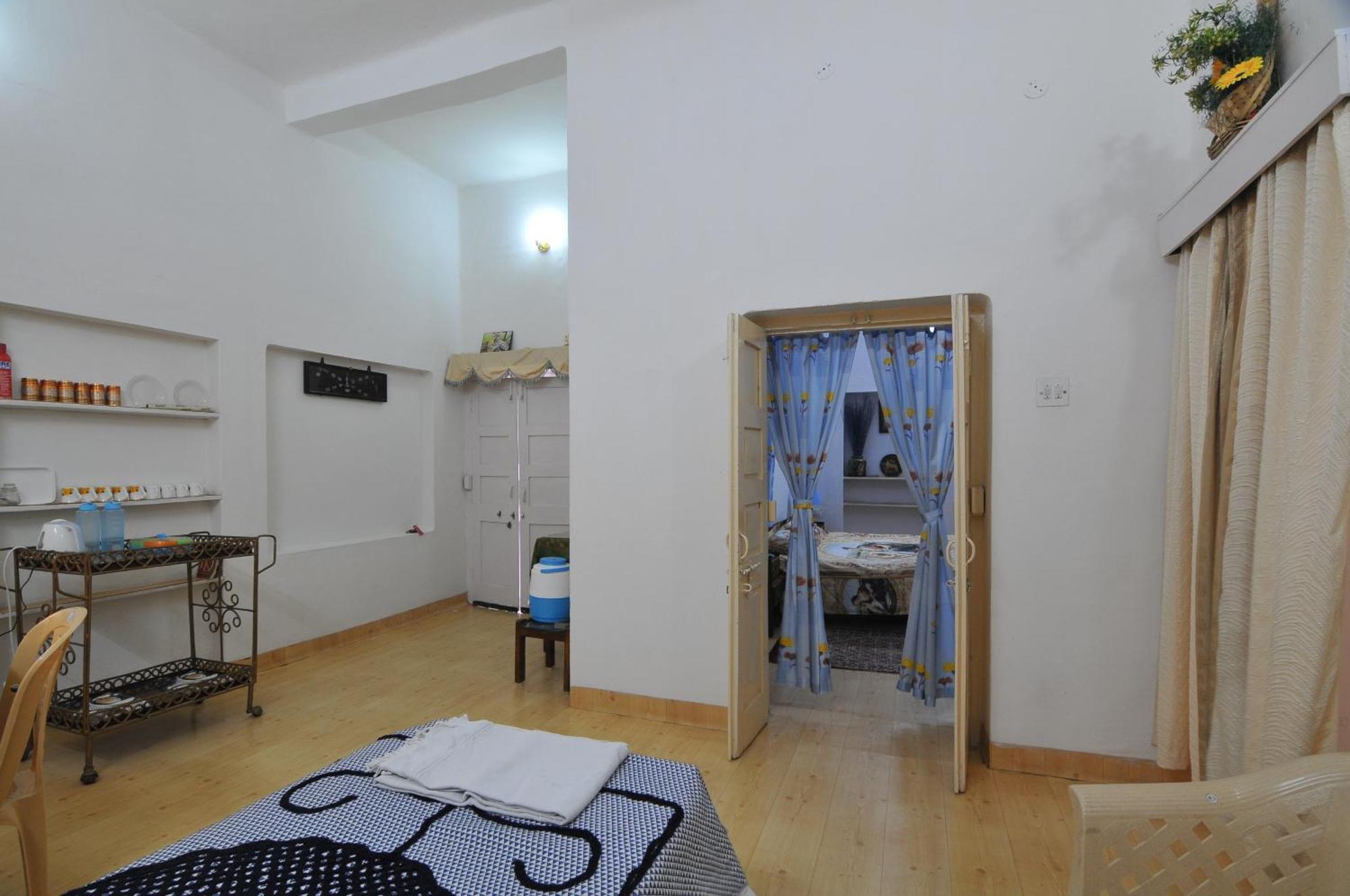 Jheelam Homestay Bhopal Pokój zdjęcie