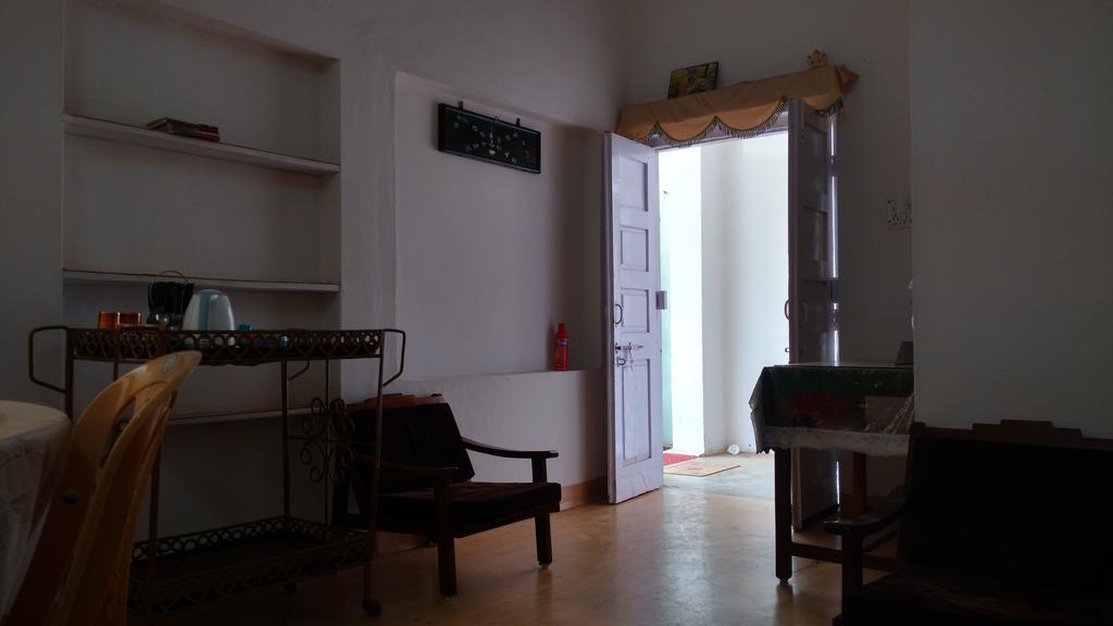Jheelam Homestay Bhopal Zewnętrze zdjęcie