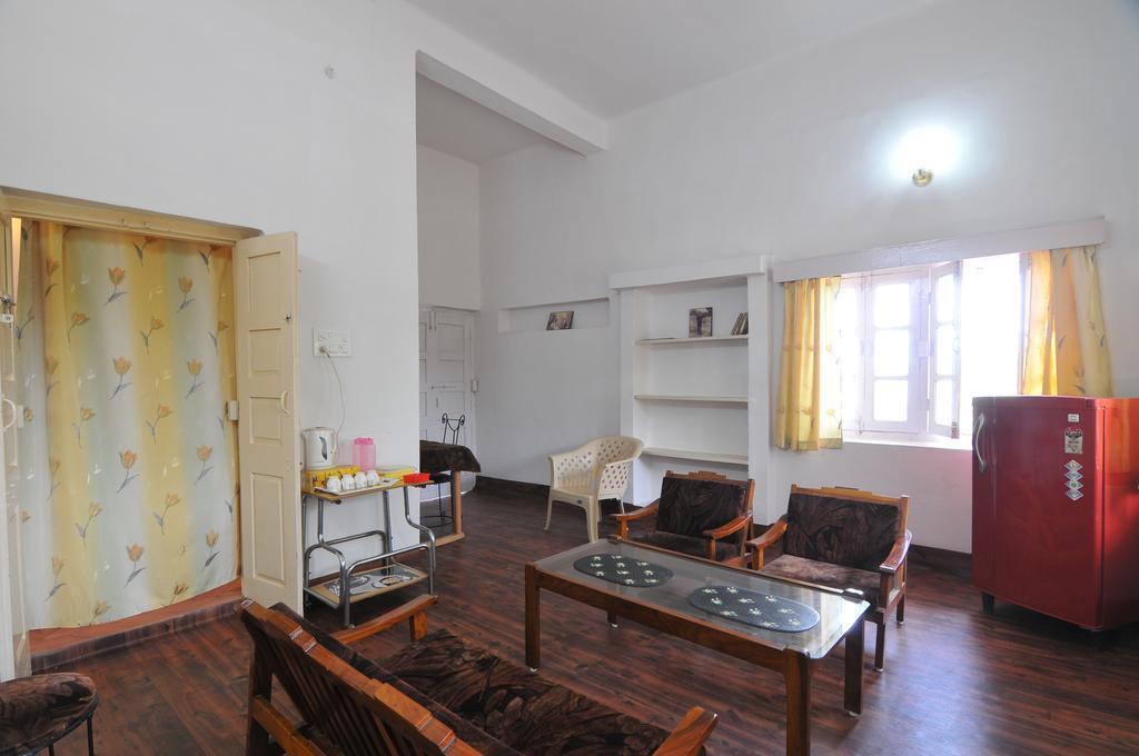 Jheelam Homestay Bhopal Zewnętrze zdjęcie